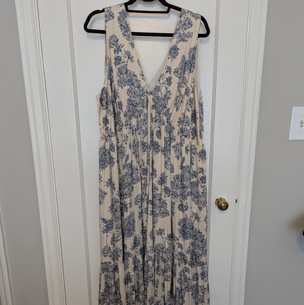 H&M Blue and Cream Maxi Sundress with V-Neck